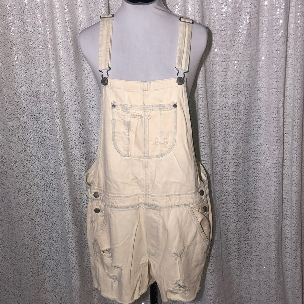 NWT American Eagle Distressed Overall Shorts